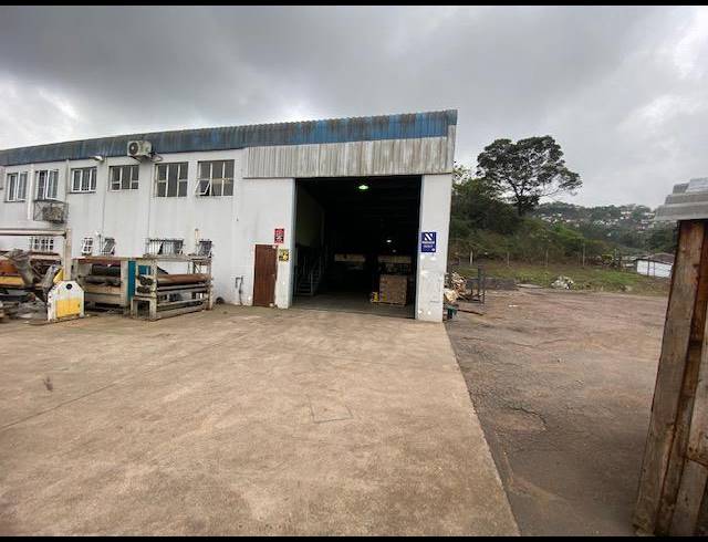 360M² MINI FACTORY FOR SALE IN MAHOGANY RIDGE